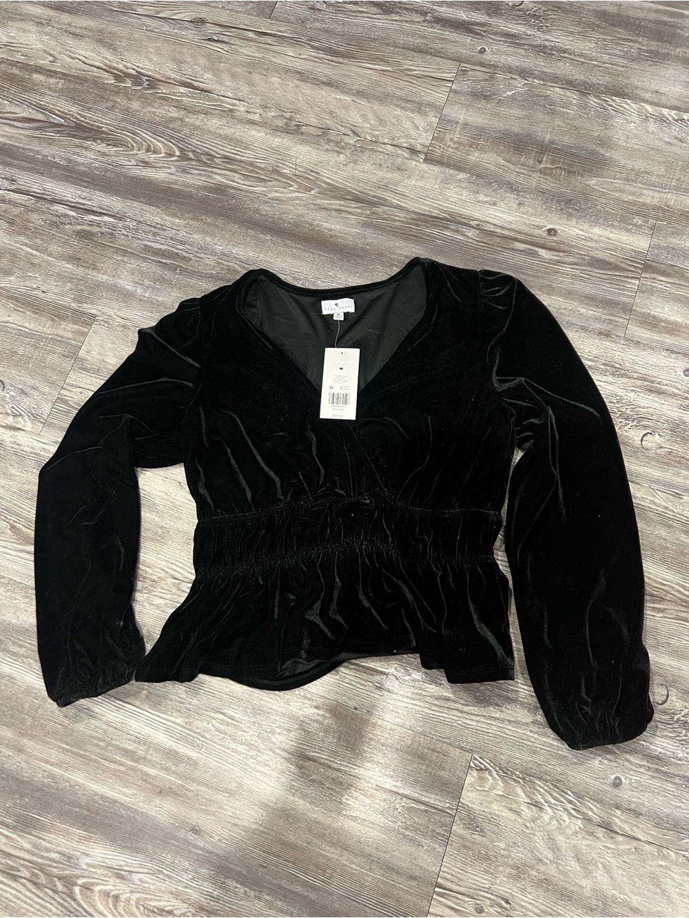 True Craft Black Velvet V-Neck Long Sleeve Top